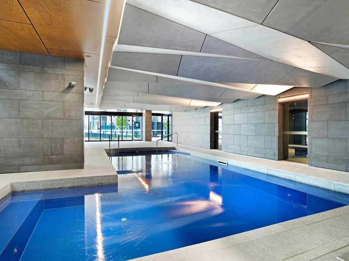 Manhattan Modern Apartments At Southern Cross Melbourne Exterior foto